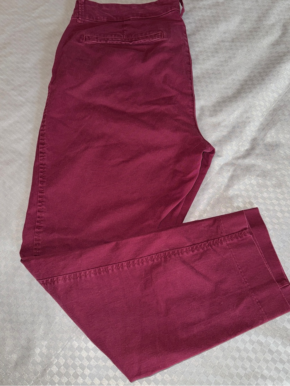 Old Navy Pixie Pants in Berry Pink
